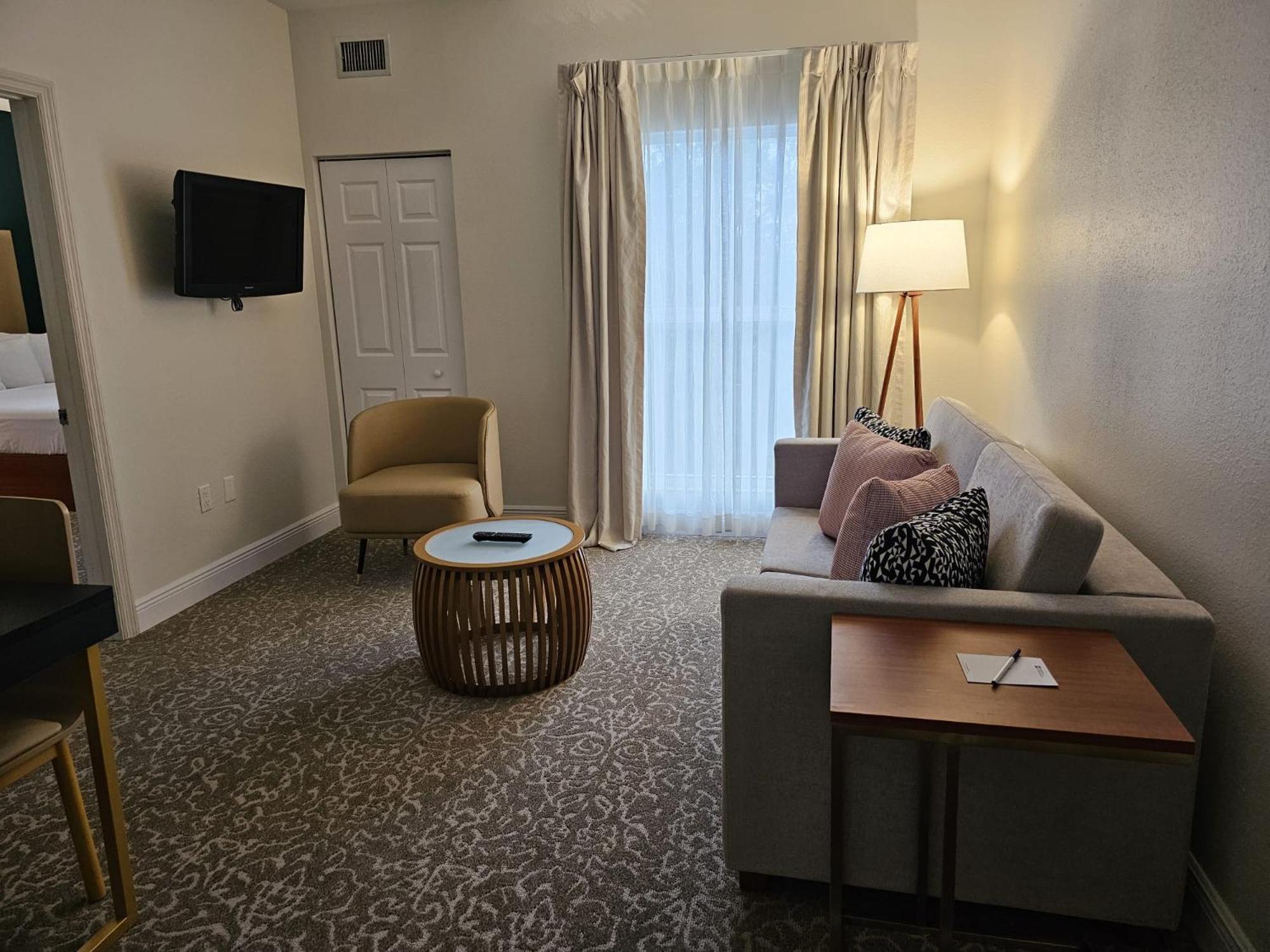 Montreal Suites أورلاندو المظهر الخارجي الصورة